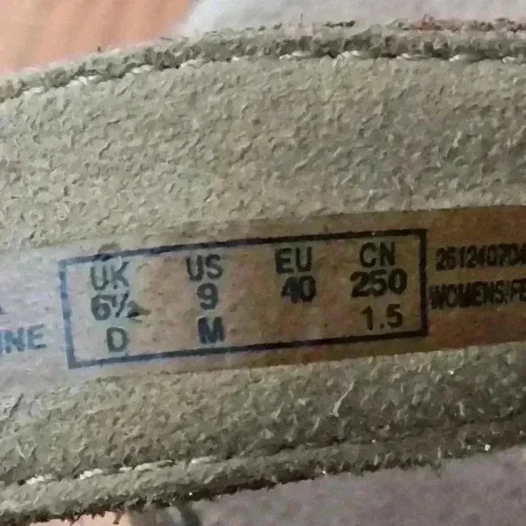 Clarks Artisan Aisley Orchid Platform Wedge Sandals Tan Suede Neutral Two Tone - Picture 11 of 11